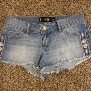 Hollister shorts size 3